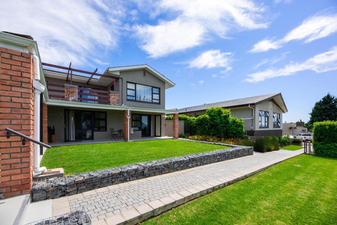 Four Palms Accommodation Durbanville Esterno foto