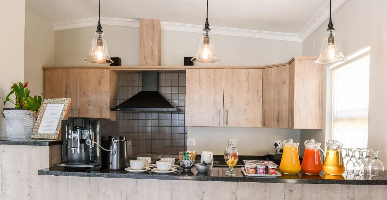 Four Palms Accommodation Durbanville Esterno foto