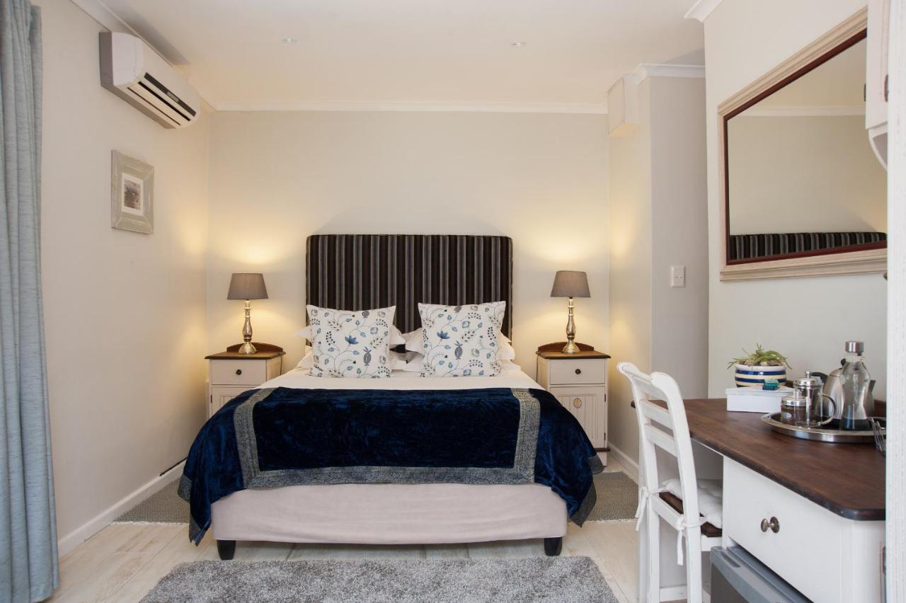 Four Palms Accommodation Durbanville Esterno foto